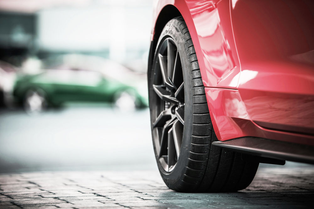 Renault Kwid Tyre Size, Best Tyres & Recommended Tyre Pressure